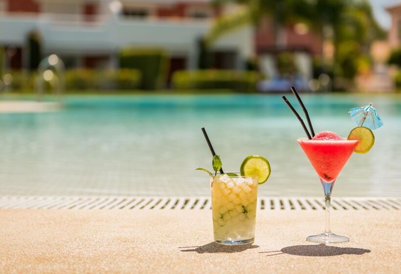 Cortijo Del Mar Resort