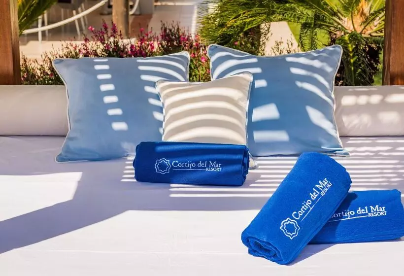 Cortijo Del Mar Resort