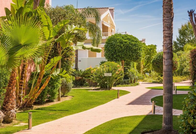 Cortijo Del Mar Resort