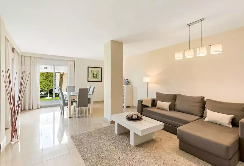 Cortijo Del Mar Resort