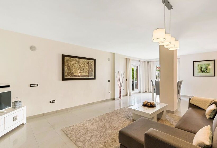 Cortijo Del Mar Resort