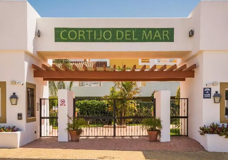 Cortijo Del Mar Resort
