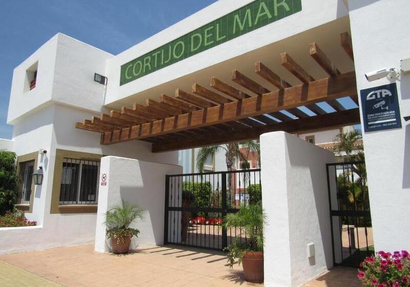 Cortijo Del Mar Resort