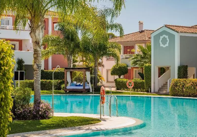 Cortijo Del Mar Resort