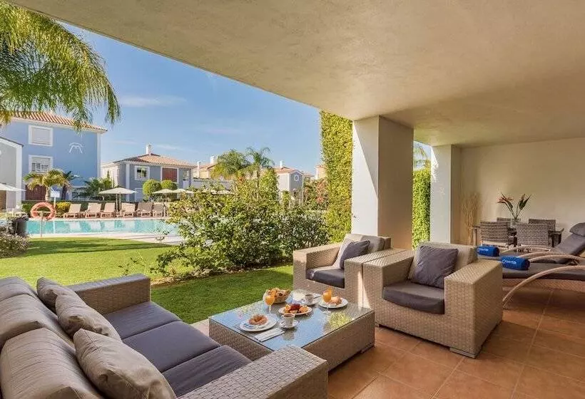 Cortijo Del Mar Resort