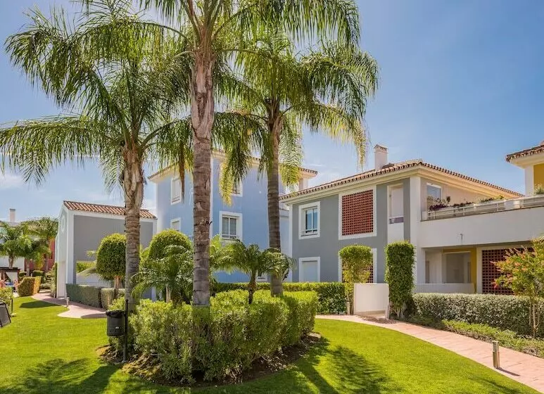 Cortijo Del Mar Resort