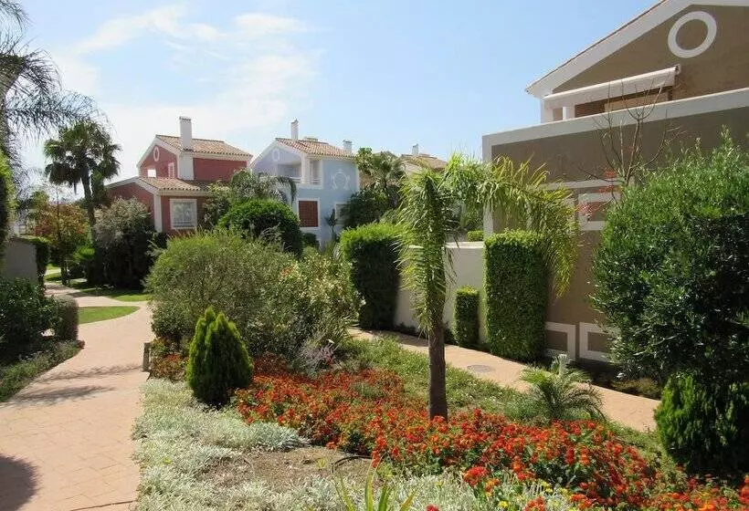 Cortijo Del Mar Resort