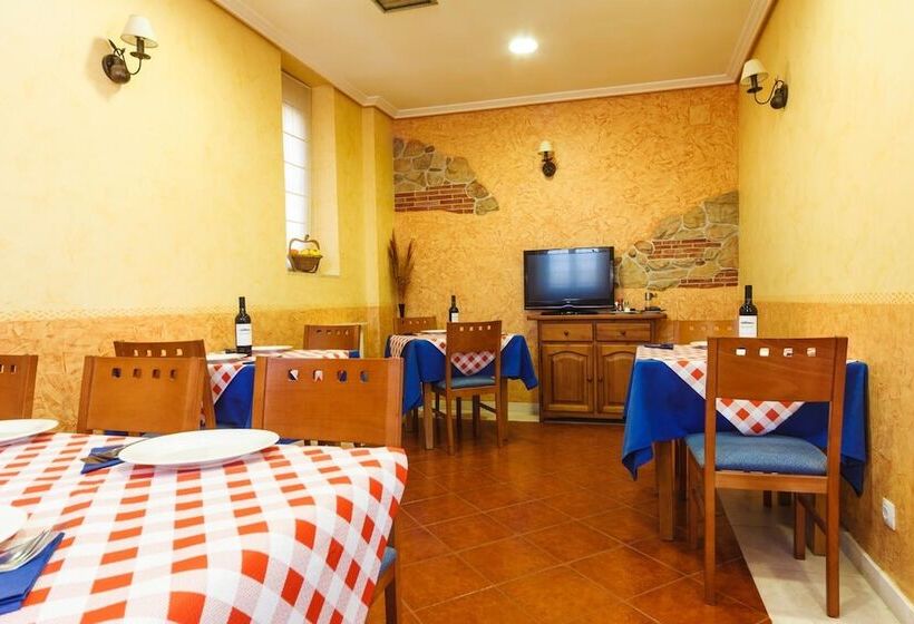 בית מלון כפרי Rural La Consulta De Isar