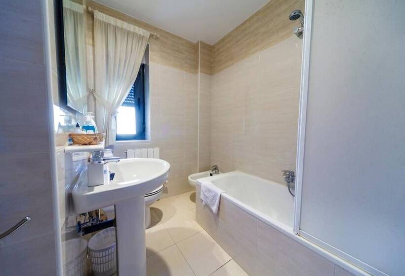 בית מלון כפרי Rural La Consulta De Isar