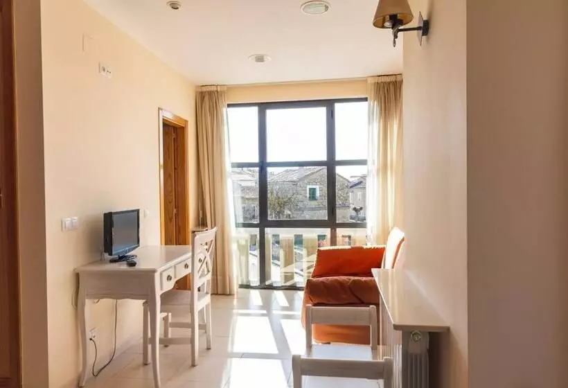 Сельский отель Rural La Consulta De Isar