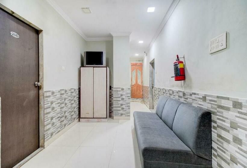 Hotel Collection O 83385  Yashmeera