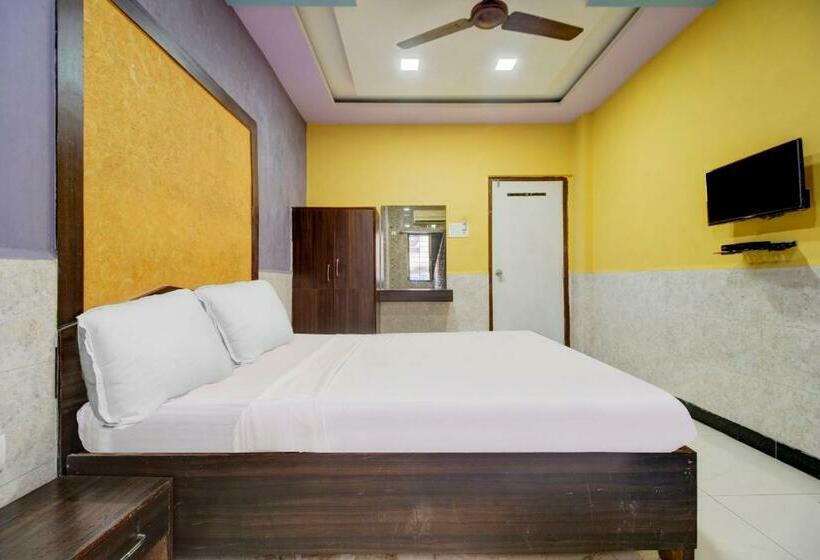 Hotel Collection O 83385  Yashmeera