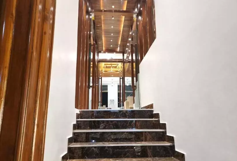 Hotelli Krishna S Wood Villas