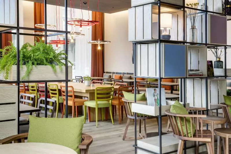 Intercityhotel Amsterdam Schiphol Airport