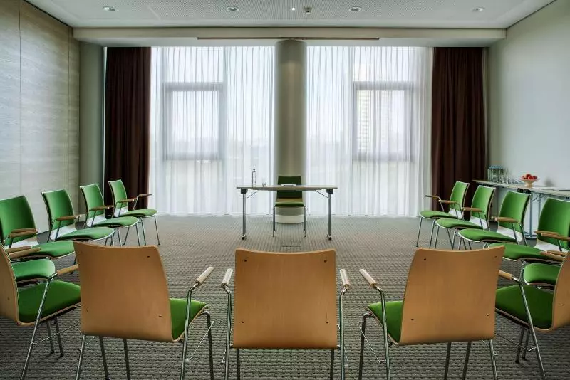 Intercityhotel Amsterdam Schiphol Airport