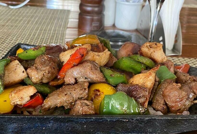 استراحتگاه Riviera Wansela Beach Hotel By Colibri