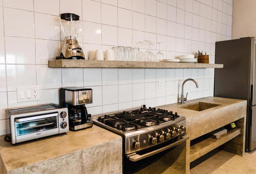 Topia Retreat  Sunset Suite