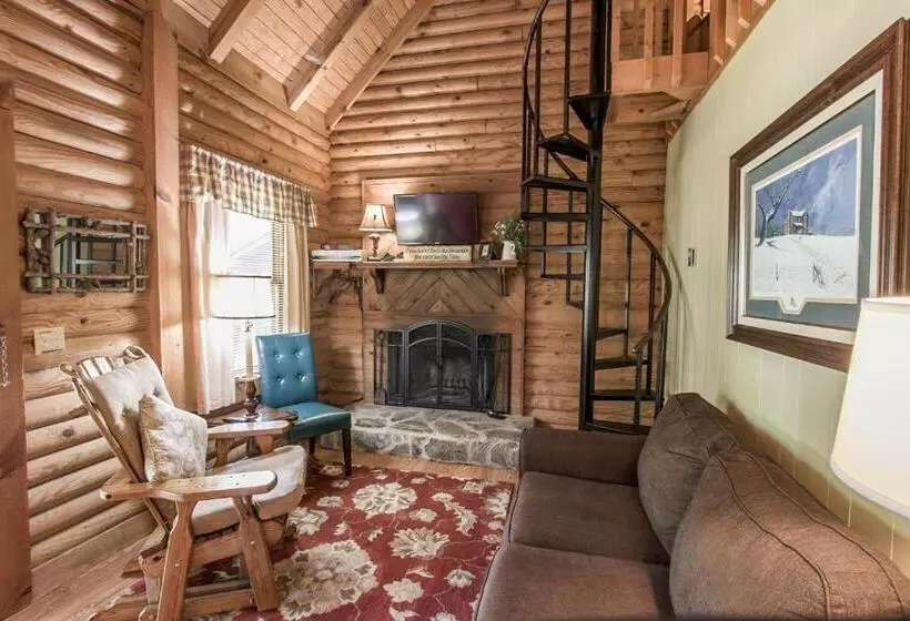 Retkeilymaja Mountainaire Inn And Log Cabins