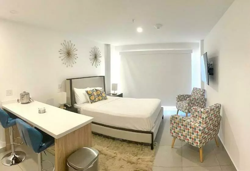 Ocean View Condo Overlooking The Caribbean Sea