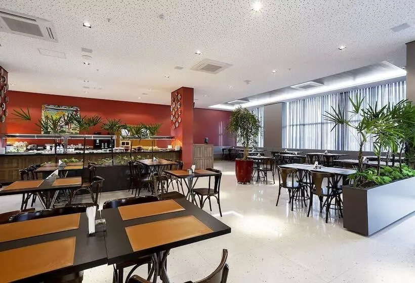 ホテル Slaviero Rondonopolis