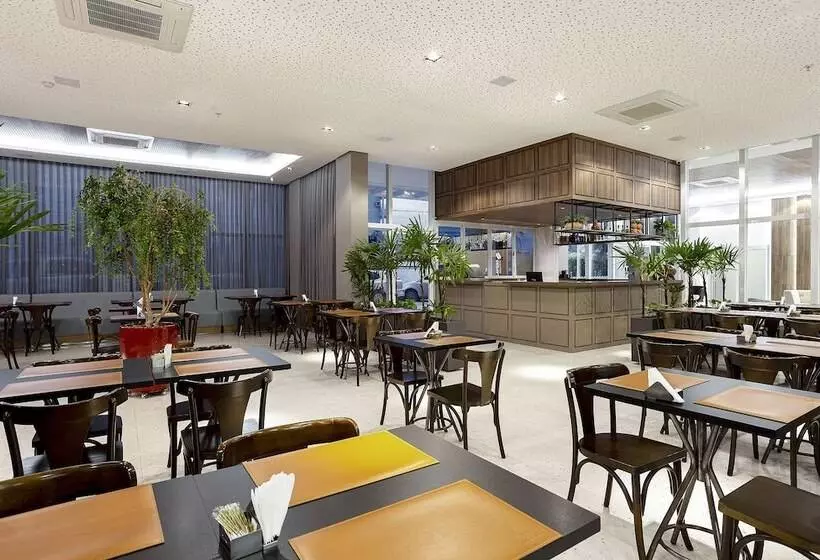 ホテル Slaviero Rondonopolis