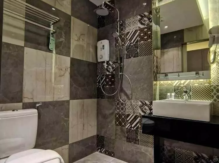 هتل Stirling Suites