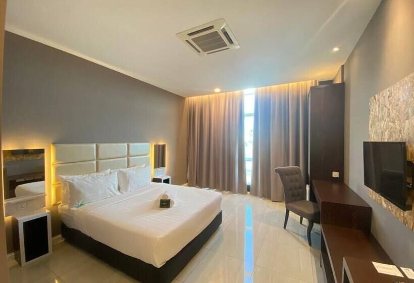 فندق Stirling Suites