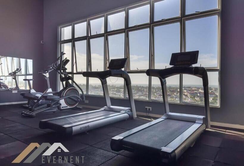 فندق Stirling Suites