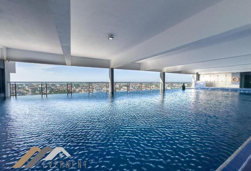 فندق Stirling Suites