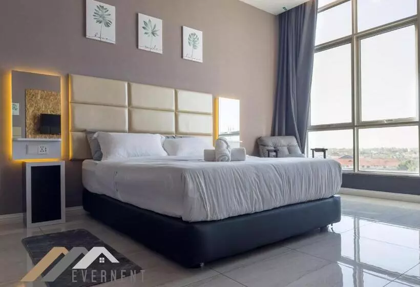 هتل Stirling Suites
