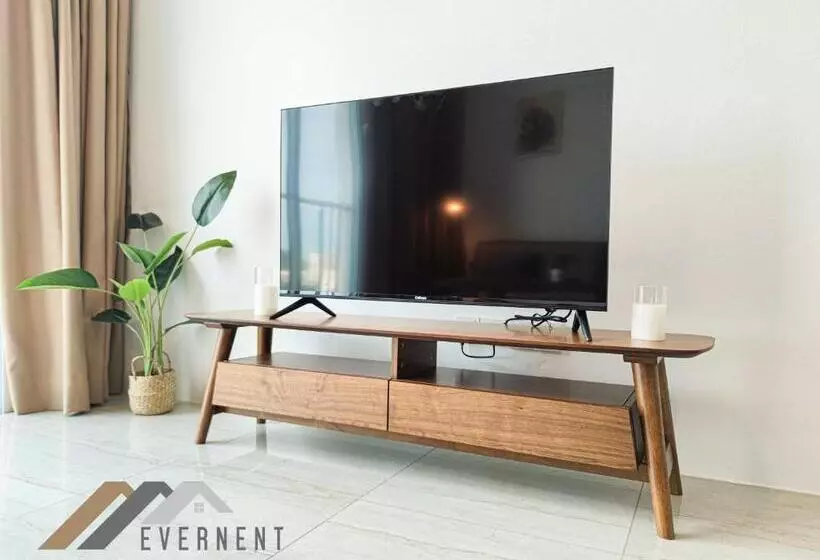 هتل Stirling Suites