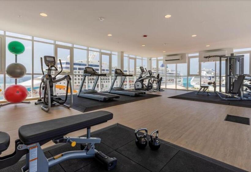 Ocean View Condo Overlooking The Caribbean Sea