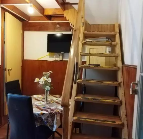 ペンション Hostal Estación Recreo