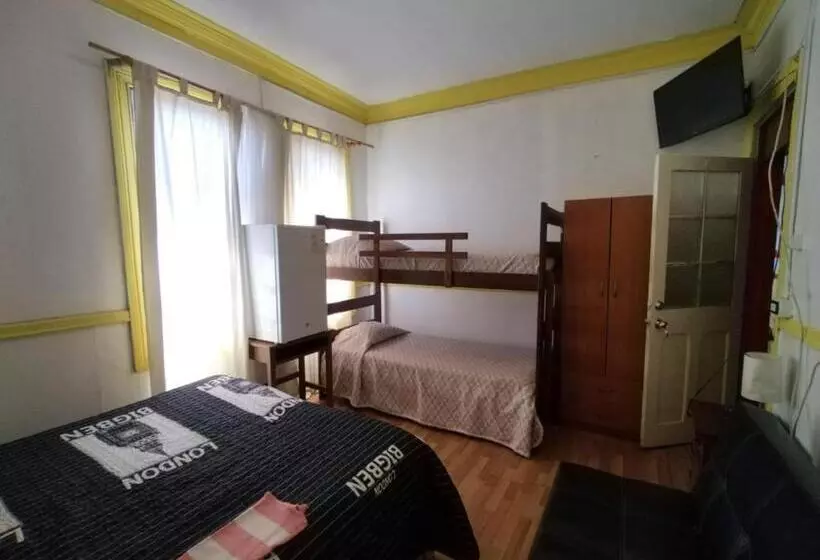 ペンション Hostal Estación Recreo
