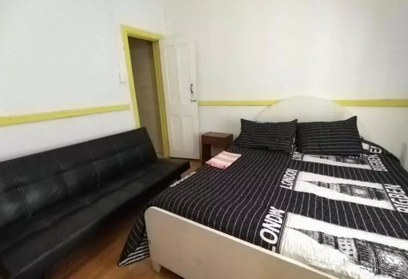 ペンション Hostal Estación Recreo