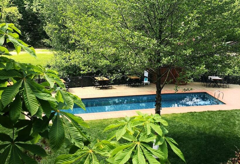 Hbs Boutique Hotel & Restaurant