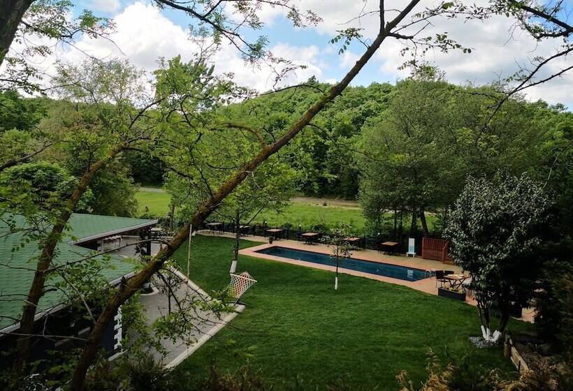 Hbs Boutique Hotel & Restaurant