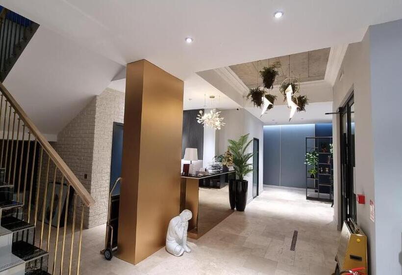 فندق Arn Boutique