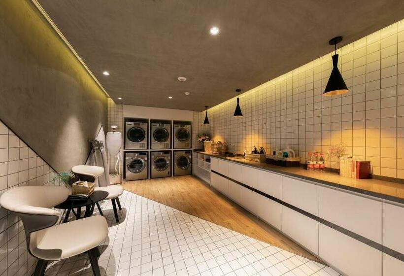 Atour Hotel Heze Ancient City Park