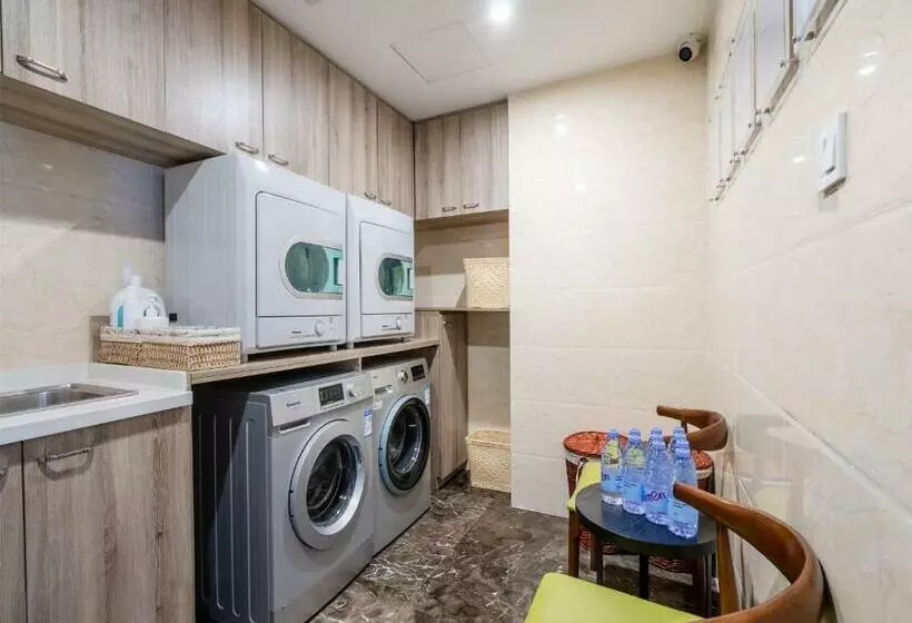 Atour Hotel Pingliang Greenland Plaza