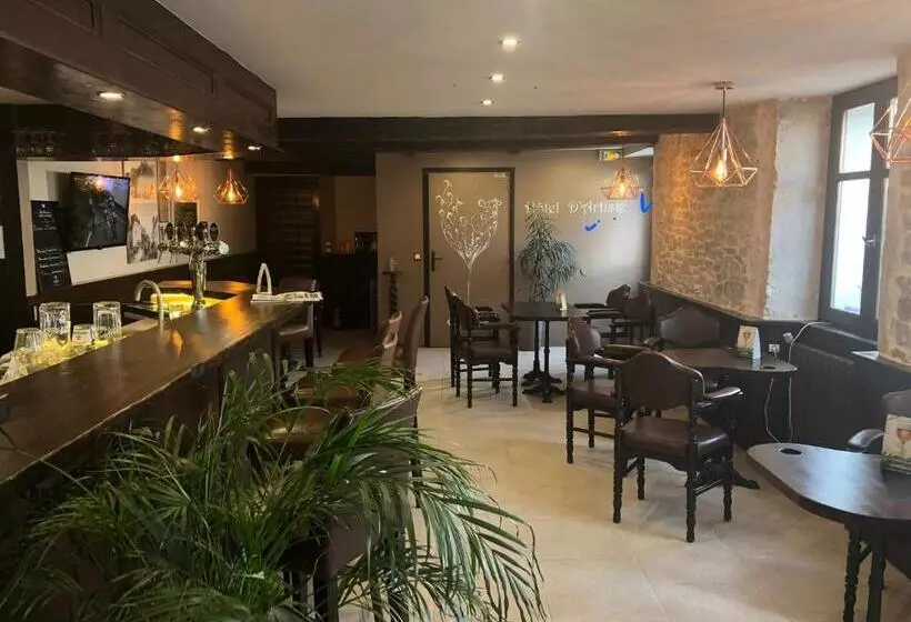 Hotelli Hôtel D’artiste