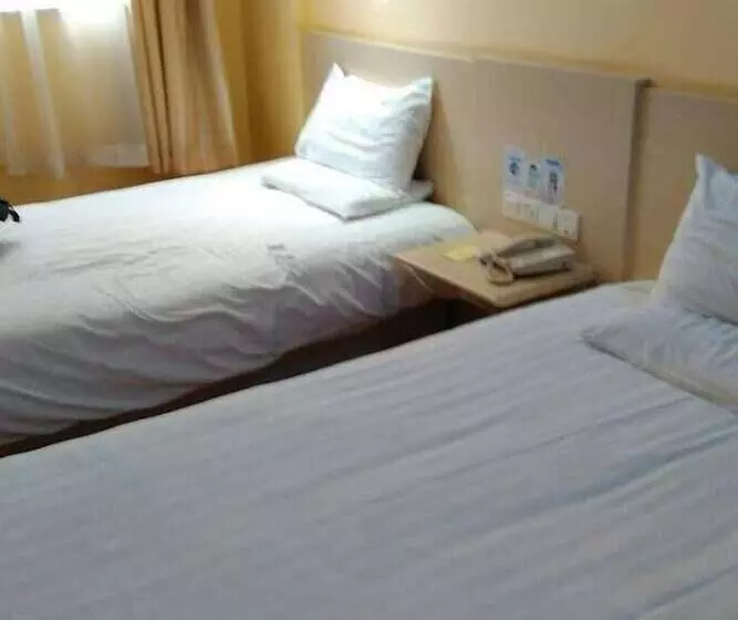 ホテル Mercure Qingdao Downtown