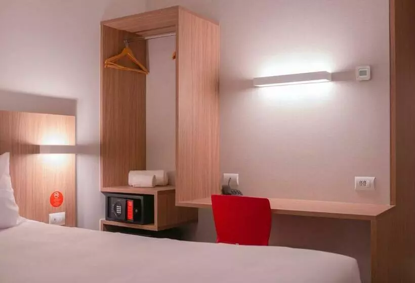 ホテル Moov Porto Alegre