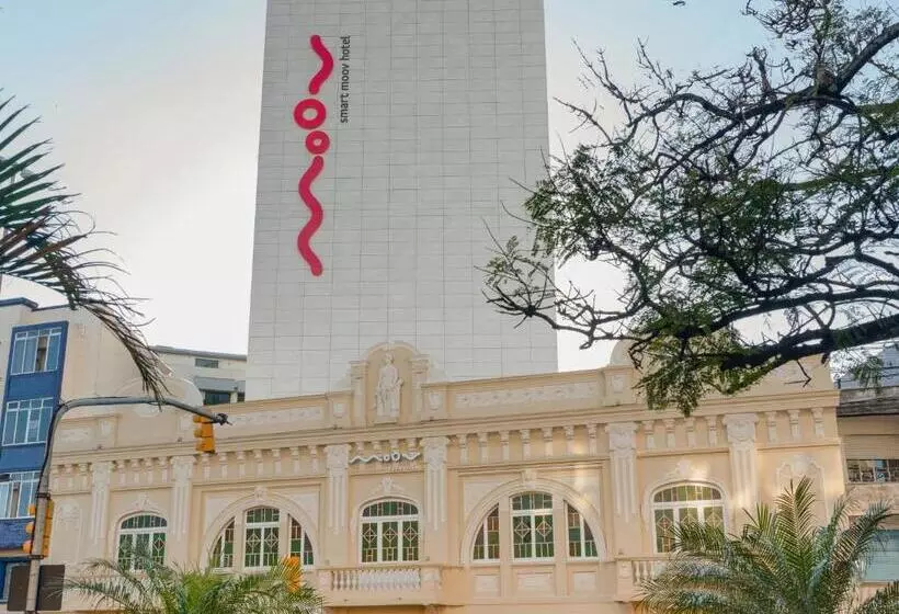 ホテル Moov Porto Alegre