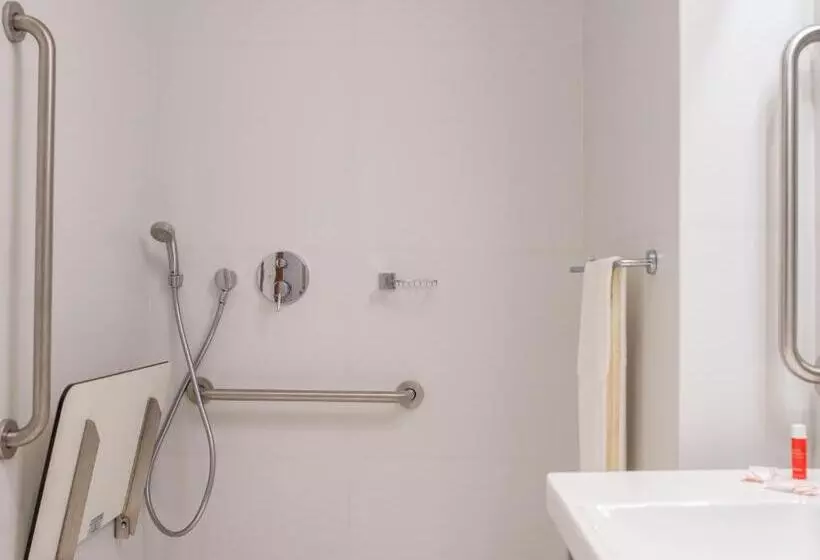 ホテル Moov Porto Alegre