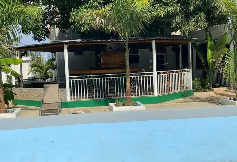 Mountain View Hotel And Bar Restaurant