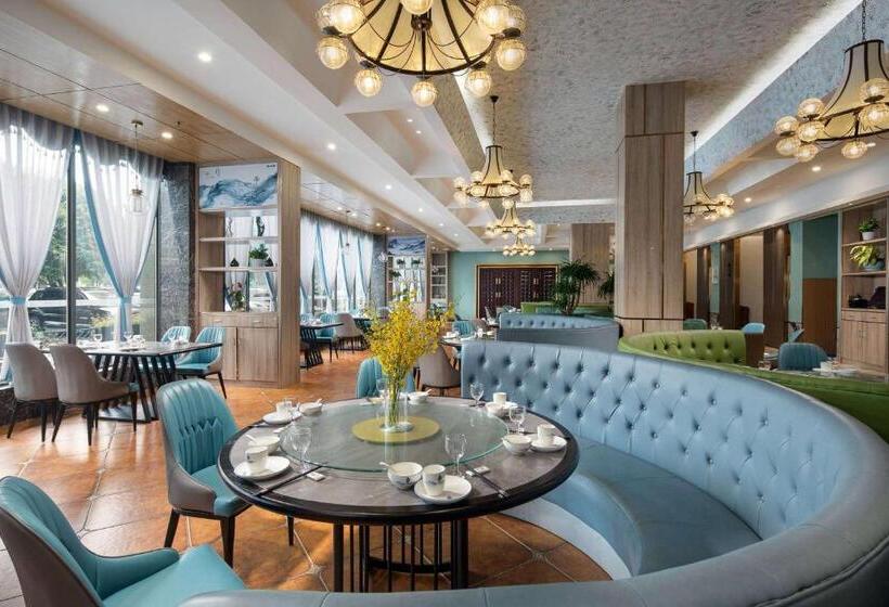 בית מלון כפרי Ramada By Wyndham Changsha Tianxin