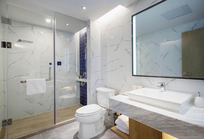 בית מלון כפרי Ramada By Wyndham Changsha Tianxin