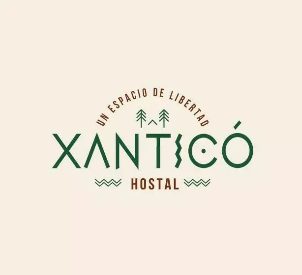 ペンション Xanticohostal