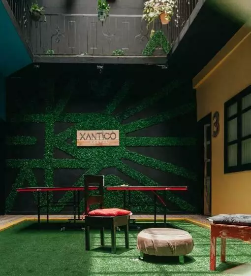 ペンション Xanticohostal